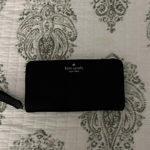 Kate Spade Chelsea The Little Bet Black Nylon Wallet